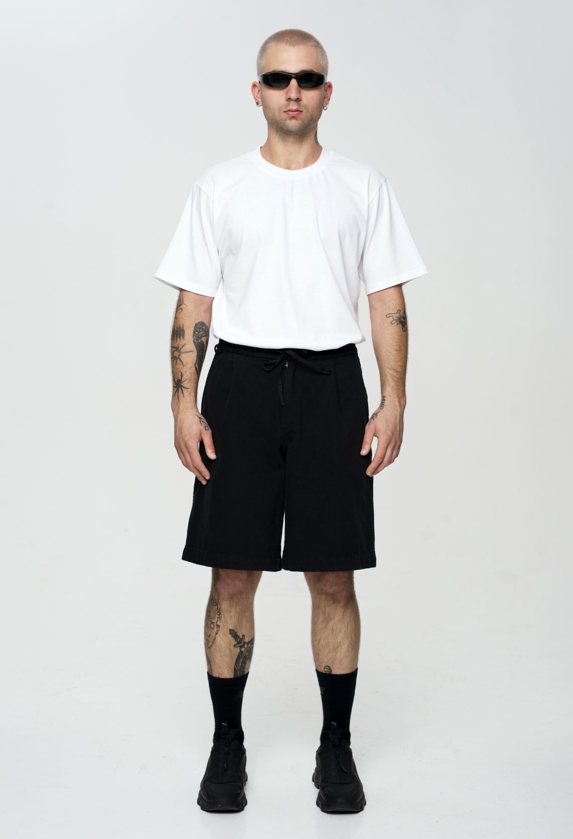 Wide Shorts Black E2