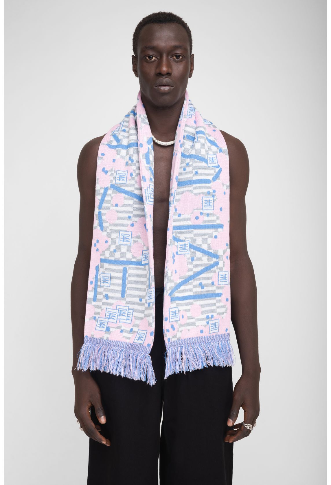 044 Scarf 044 Scarf